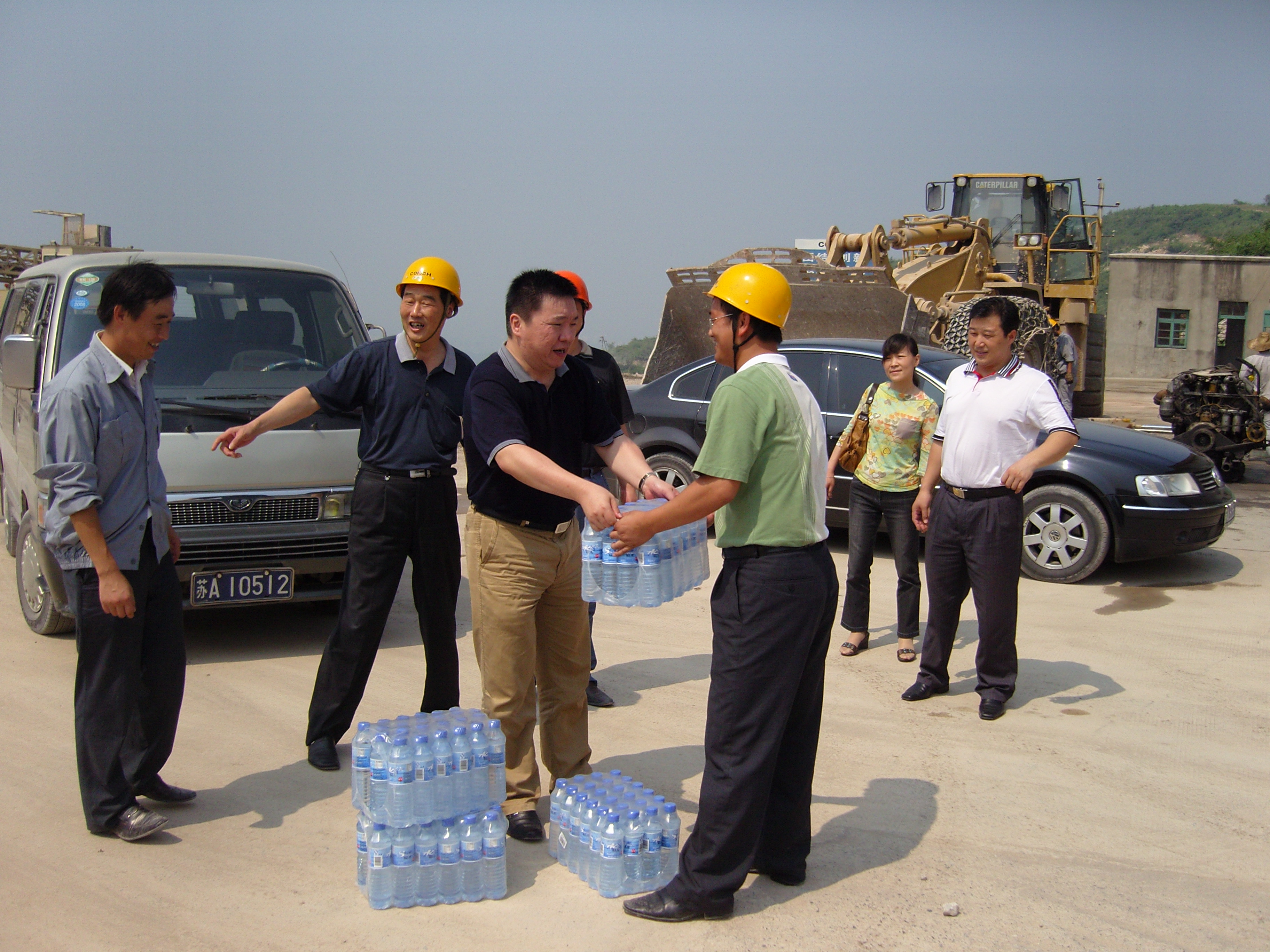 化建集团领导慰问坚守在一线的员工